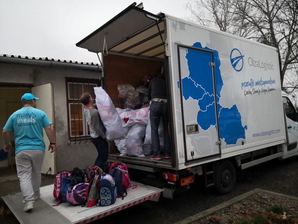1000 plecaków&nbsp;dostarczonych – Olza wspiera Mary’s Meals